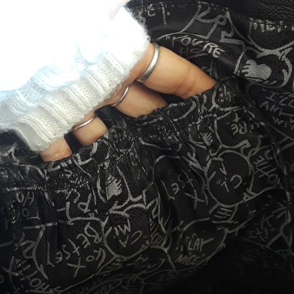 BETSEY JOHNSON vintage tote - Picture 7 of 13